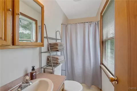 Bath - 8019 Devaul Rd, Sullivan, NY 13082 photo 1 of 2
