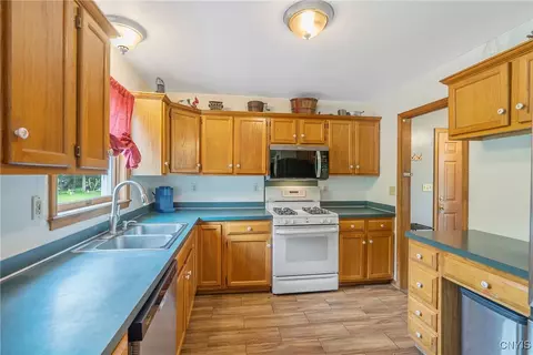 Kitchen - 8019 Devaul Rd, Sullivan, NY 13082 photo 4 of 5
