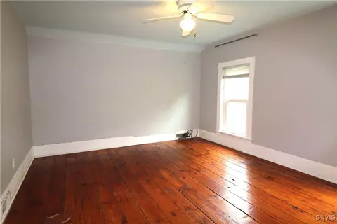 Bedroom - 1500 Kimber Rd, Jamesville, NY 13078 photo 7 of 7
