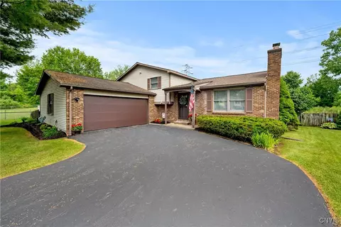 148 Dorando Way, Salina, NY 13090