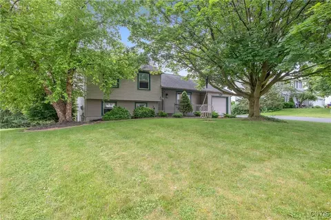 110 Sizzano, Syracuse, NY 13209