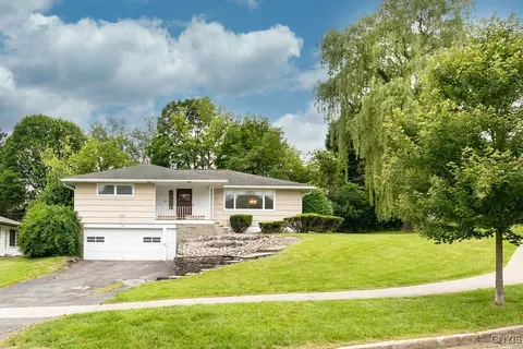 108 Bradford Pkwy, Syracuse, NY 13224