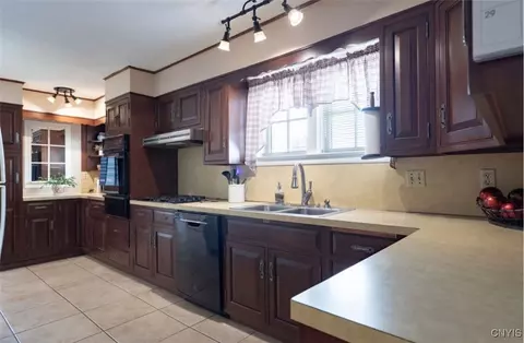 409 Walnut St, Rome, NY 13440 photo 11