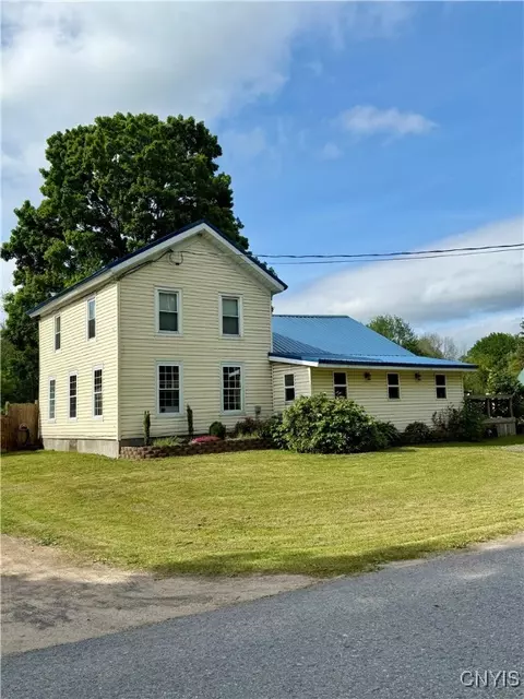 9619 Renshaw Bay Rd, Mannsville, NY 13661