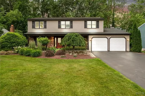 8013 Ginger Rd, Liverpool, NY 13090