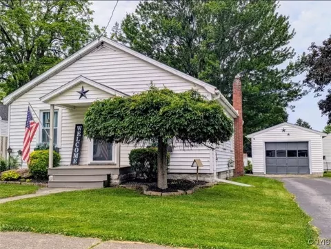 538 Seneca St, Oneida, NY 13421