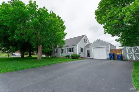 308 Horace Dr, Geddes, NY 13219