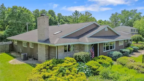 114 Will O Wind Dr, Jamesville, NY 13078