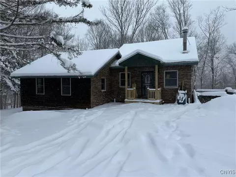 146 Mohawk Dr W, Webb, NY 13420 photo 1