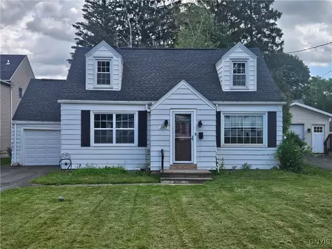 203 Windemere Rd, Geddes, NY 13219