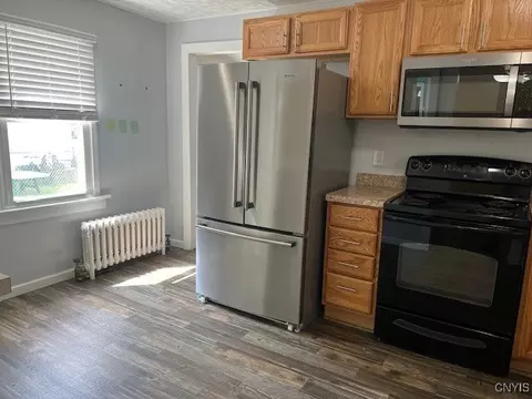 44 E 8th St, Oswego, NY 13126 photo 6