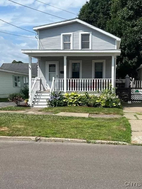 44 E 8th St, Oswego, NY 13126