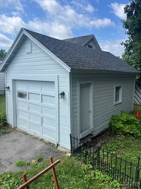 44 E 8th St, Oswego, NY 13126 photo 25