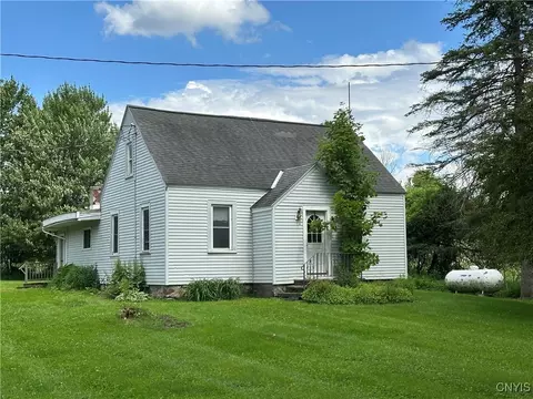 8362 Price Rd, Floyd, NY 13354