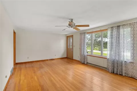 Living - 679 Maple Dr, Sullivan, NY 13082 photo 3 of 5