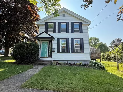 320 W 3rd St, Oswego, NY 13126
