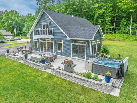 123 Millard Bassett Rd, Granby, NY 13069