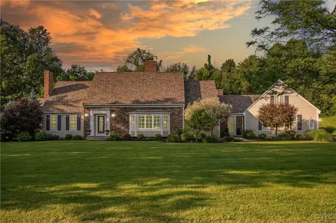 6987 Highfield Rd, Fayetteville, NY 13066