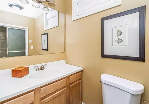 Bath - 6987 Highfield Rd, Fayetteville, NY 13066 photo 8 of 9