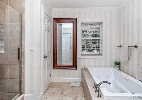 Bath - 6987 Highfield Rd, Fayetteville, NY 13066 photo 3 of 9