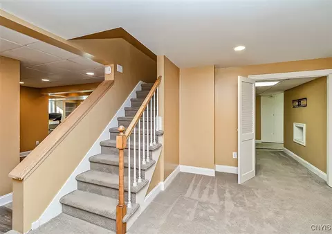 Entry Way - 6987 Highfield Rd, Fayetteville, NY 13066 photo 2 of 2
