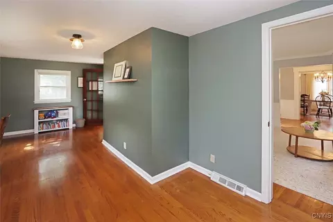 Entry Way - 105 Maple Dr, Fayetteville, NY 13066 photo 3 of 6