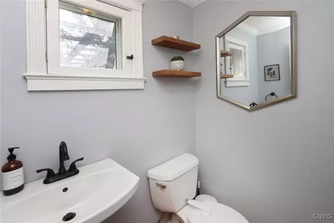 Bath - 105 Maple Dr, Fayetteville, NY 13066 photo 1 of 6