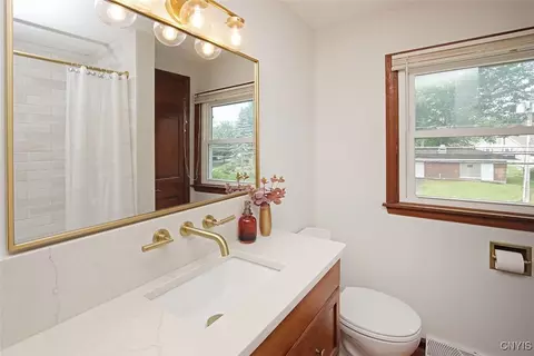 Bath - 105 Maple Dr, Fayetteville, NY 13066 photo 5 of 6