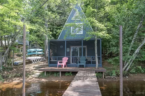 19 Green Point Rd, Colton, NY 13625