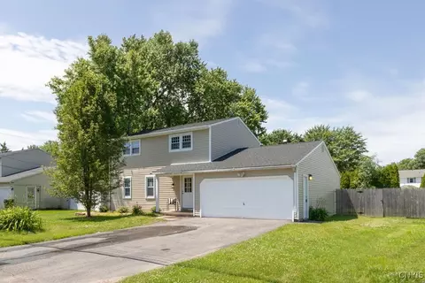 7921 Davis Rd N, Clay, NY 13041