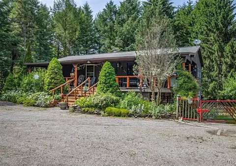 4300 Mutton Hill Rd, Fenner, NY 13035