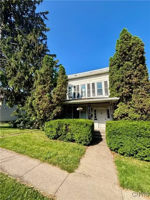 31 Washington St, Auburn, NY 13021