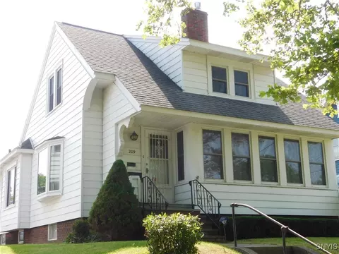 209 Shotwell Park Park, Syracuse, NY 13206