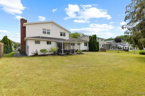 Exterior - 111 Ruby Rd, Salina, NY 13088 photo 5 of 6