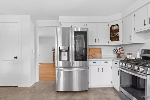 Kitchen - 111 Ruby Rd, Salina, NY 13088 photo 6 of 6