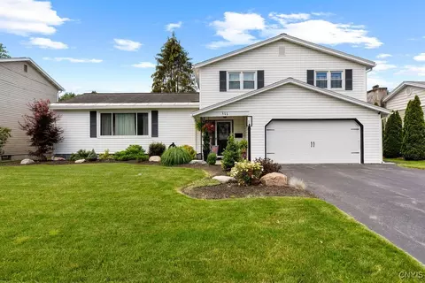 111 Ruby Rd, Salina, NY 13088