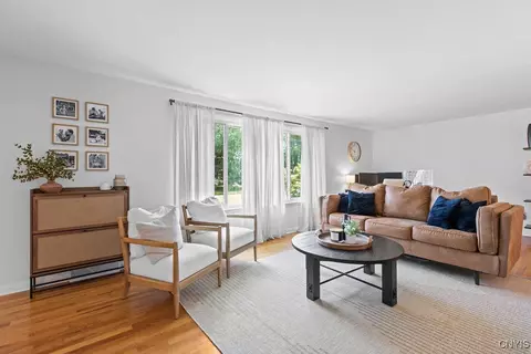 Living - 111 Ruby Rd, Salina, NY 13088 photo 2 of 5