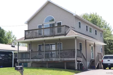 6218 Muskrat Bay Rd, Brewerton, NY 13029