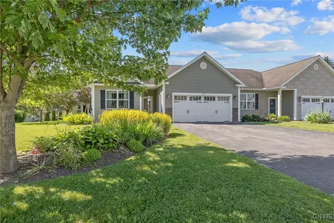 12 Village View Dr, Tully, NY 13159