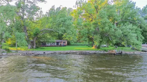 14144 Road 365, Dexter, NY 13634