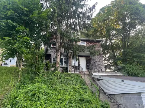 222 Lamont Ave, Geddes, NY 13209
