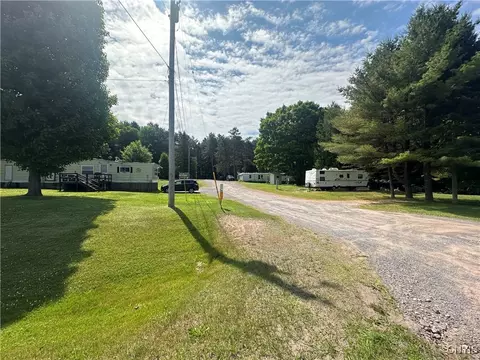6604 Widricks Trailer Park, New Bremen, NY 13367