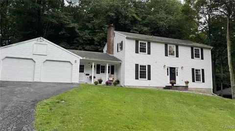 316 Broadview Dr, Syracuse, NY 13215