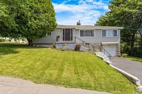 100 Claire Rd, Syracuse, NY 13214