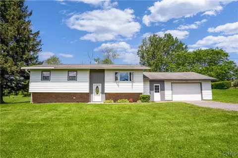 10045 Roberts Rd, Paris, NY 13456
