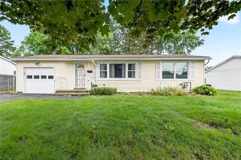 215 Rebecca St, Syracuse, NY 13212