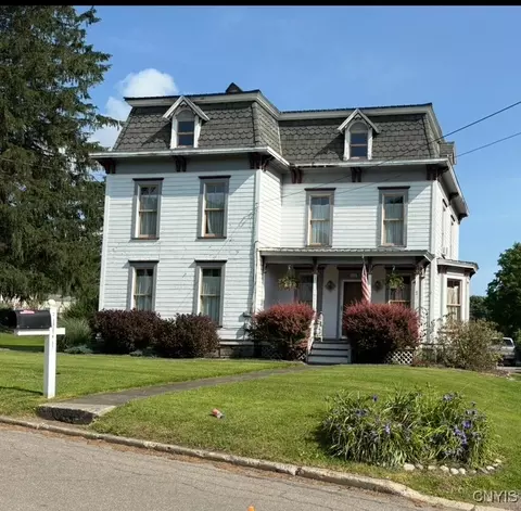 2 South St, Marathon, NY 13803