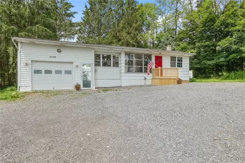 2129 Berry Rd, Lafayette, NY 13084