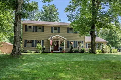 5 Family Cir, Lee, NY 13363