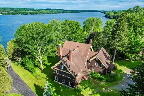 4705 E Lake Rd, Cazenovia, NY 13035